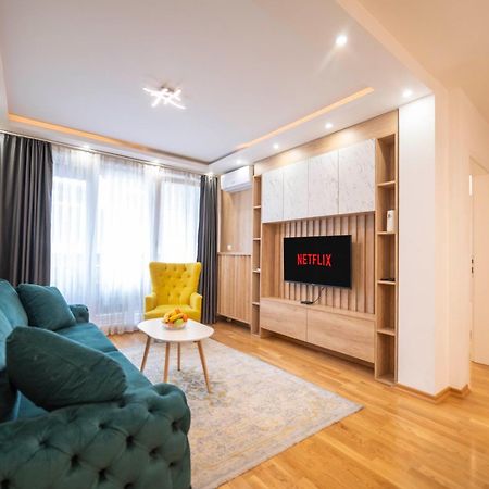 Apartment 5 Star Lukavica Bagian luar foto