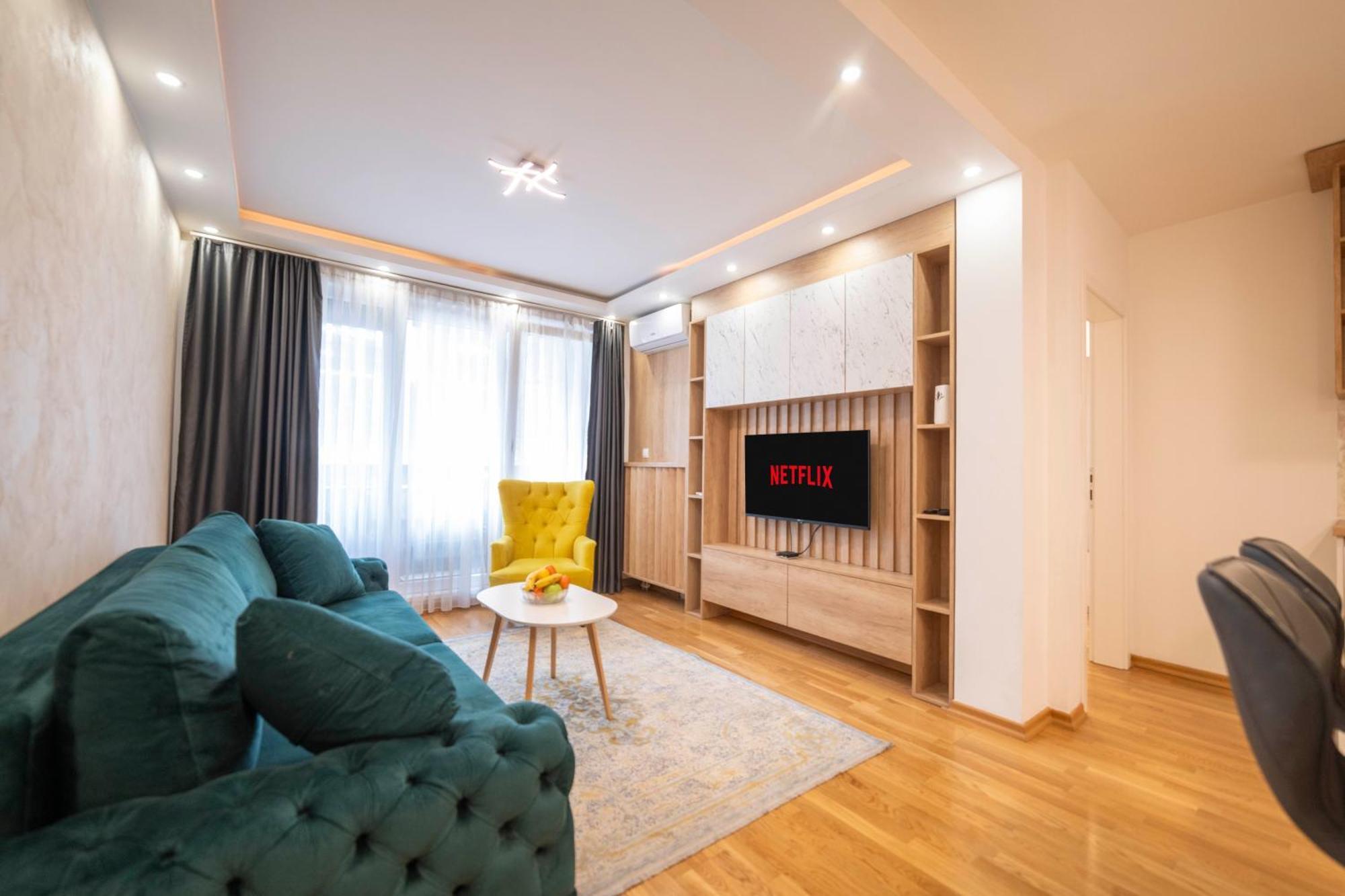 Apartment 5 Star Lukavica Bagian luar foto
