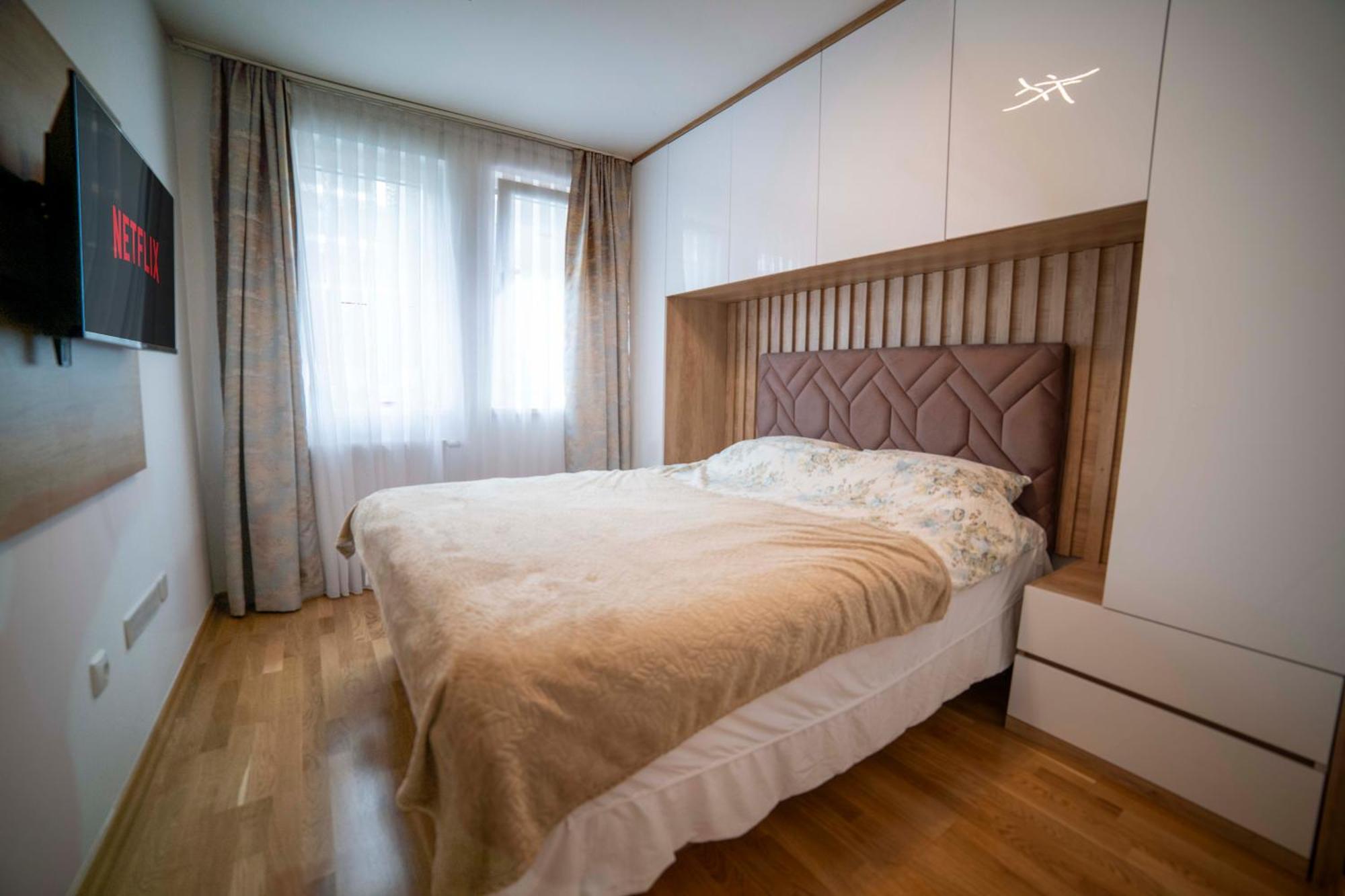 Apartment 5 Star Lukavica Bagian luar foto