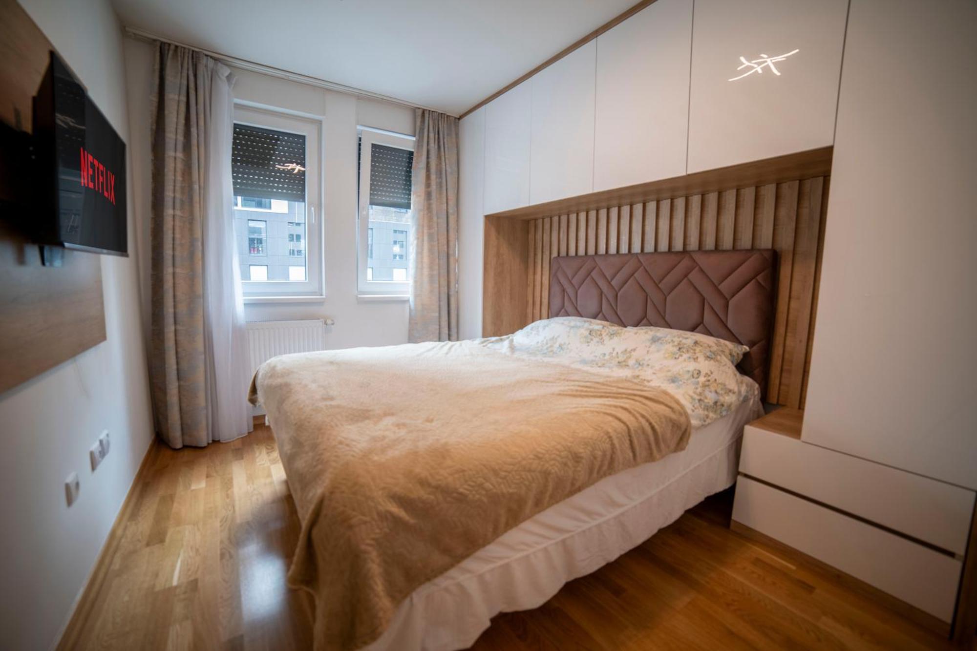 Apartment 5 Star Lukavica Bagian luar foto