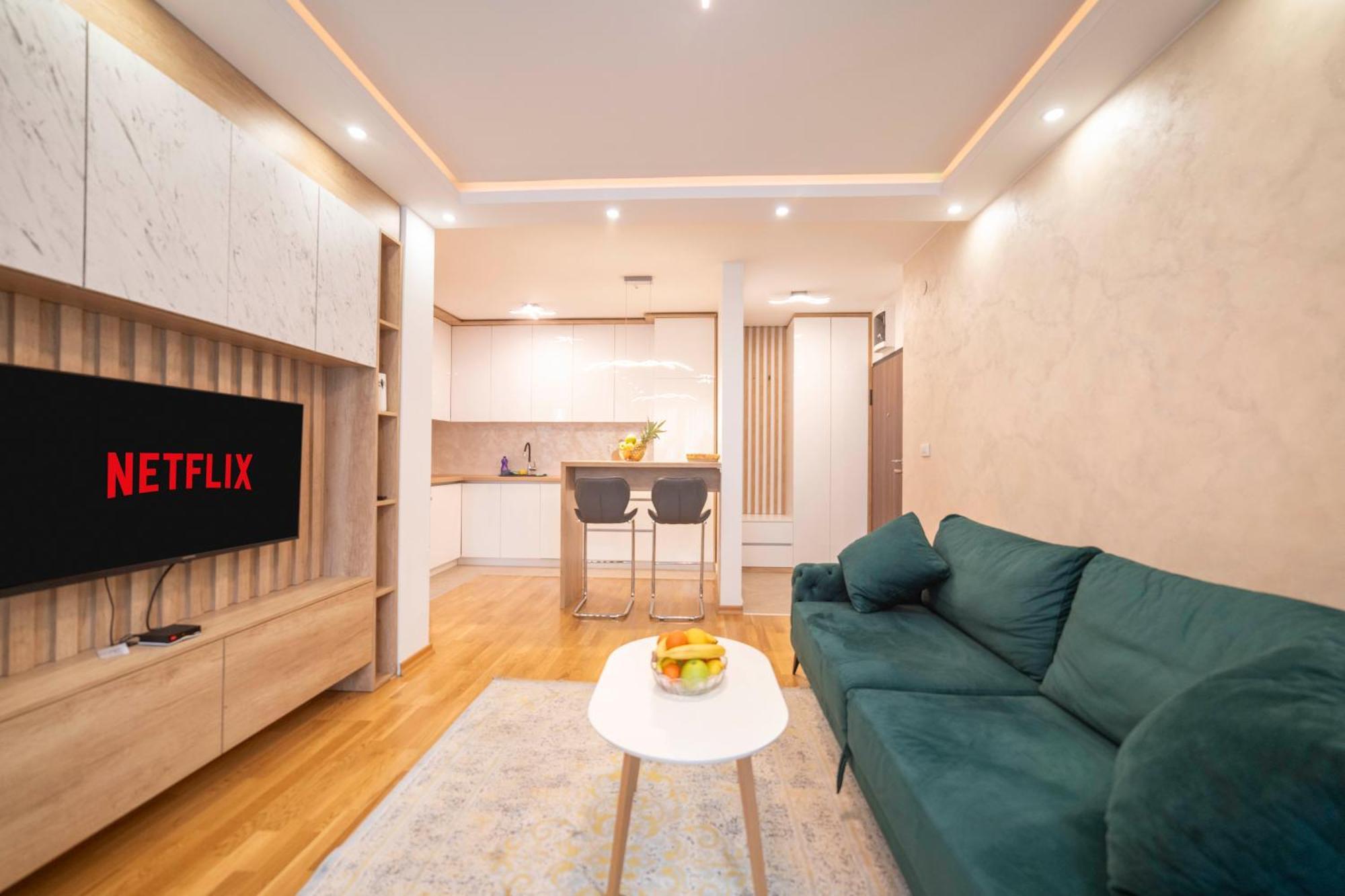 Apartment 5 Star Lukavica Bagian luar foto