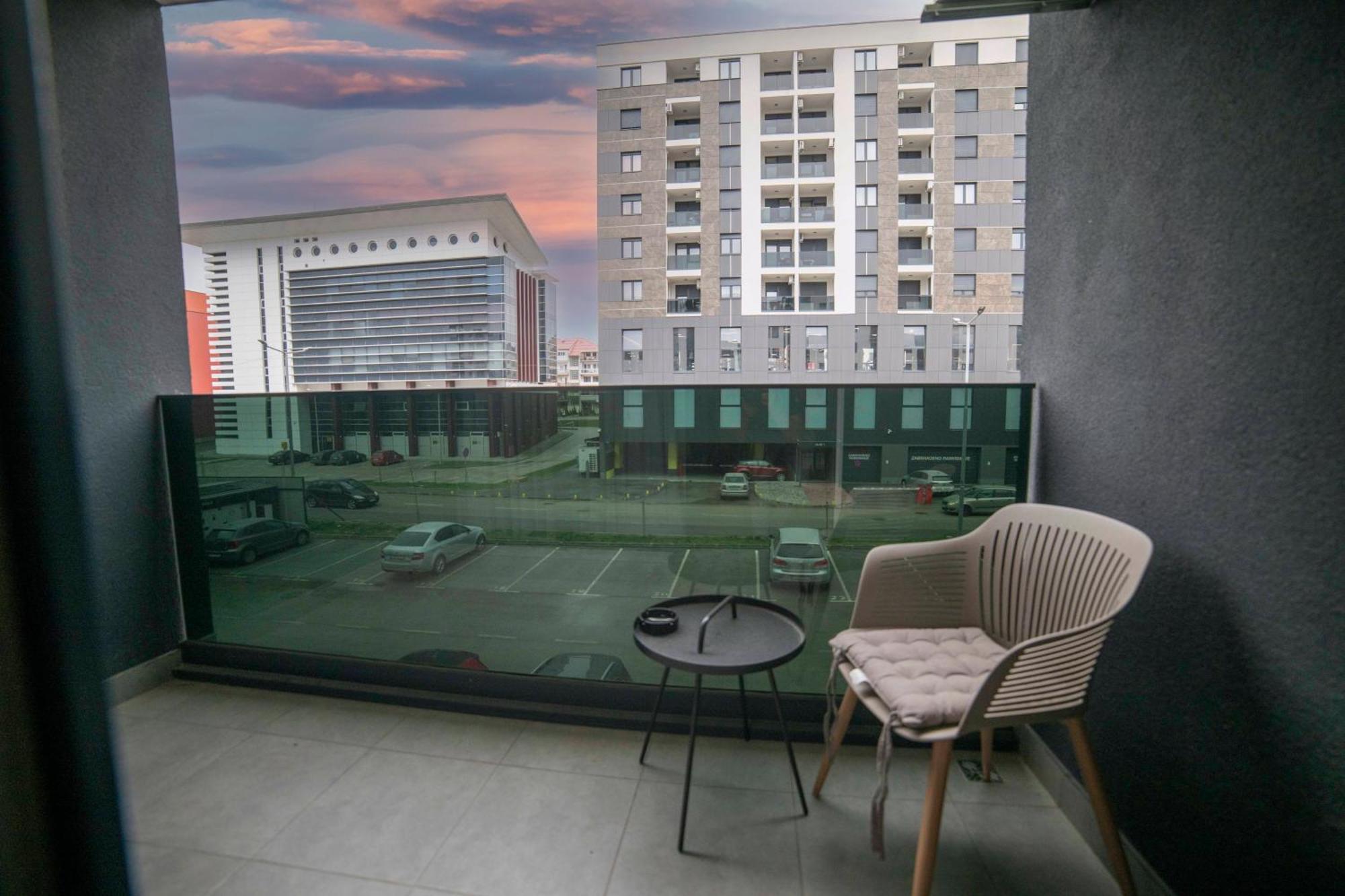 Apartment 5 Star Lukavica Bagian luar foto